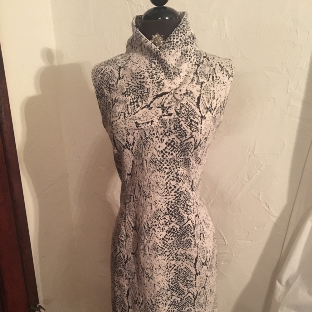 CK SLEEVELESS ANIMAL PRINT DRESS BOSS BABE!